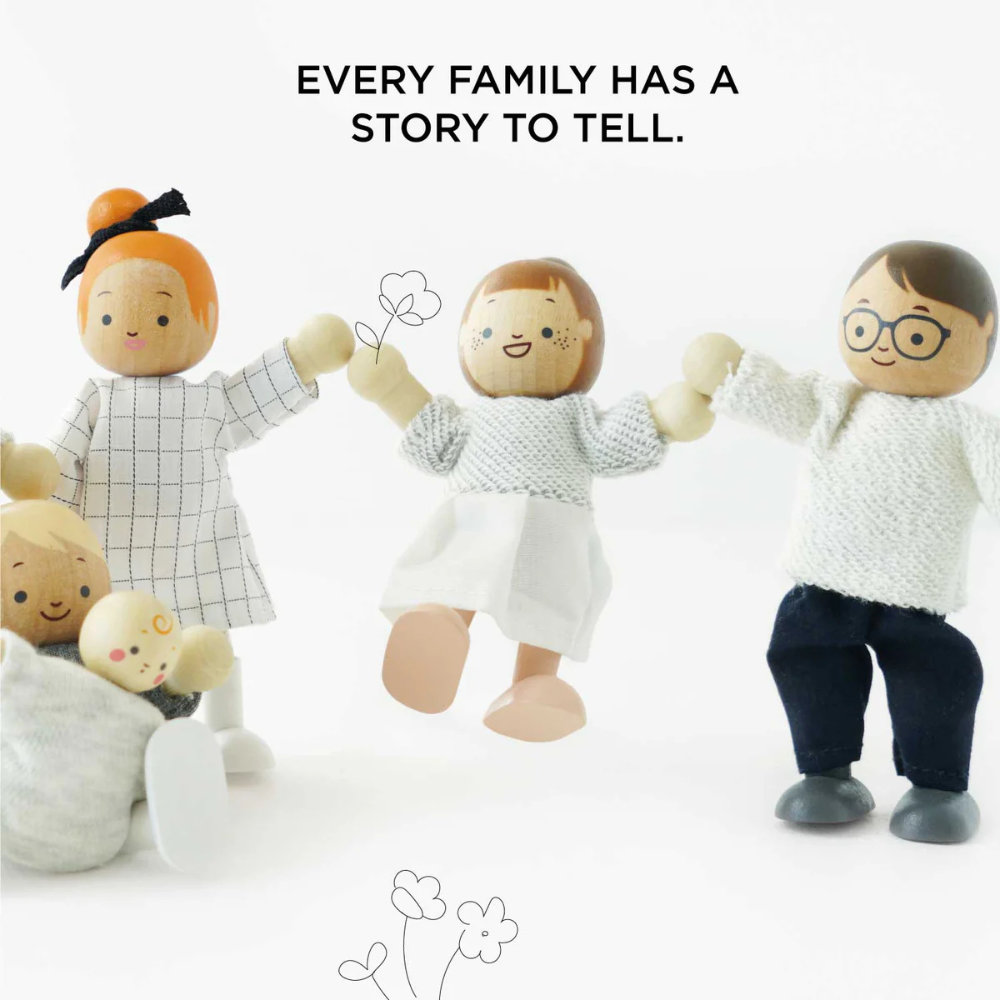 wooden dolls house FAMILY set - Image 2