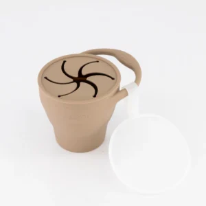 Stroll & snack cup