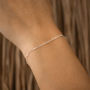 Modern dotted bracelet (silver)